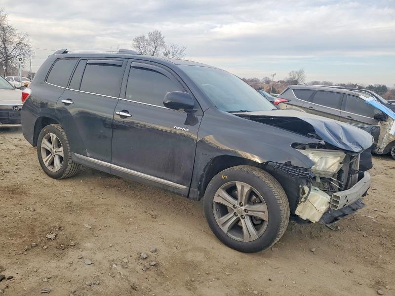 Photo 4 from auction – 2012 TOYOTA HIGHLANDER with VIN 5TDDK3EH9CS119873