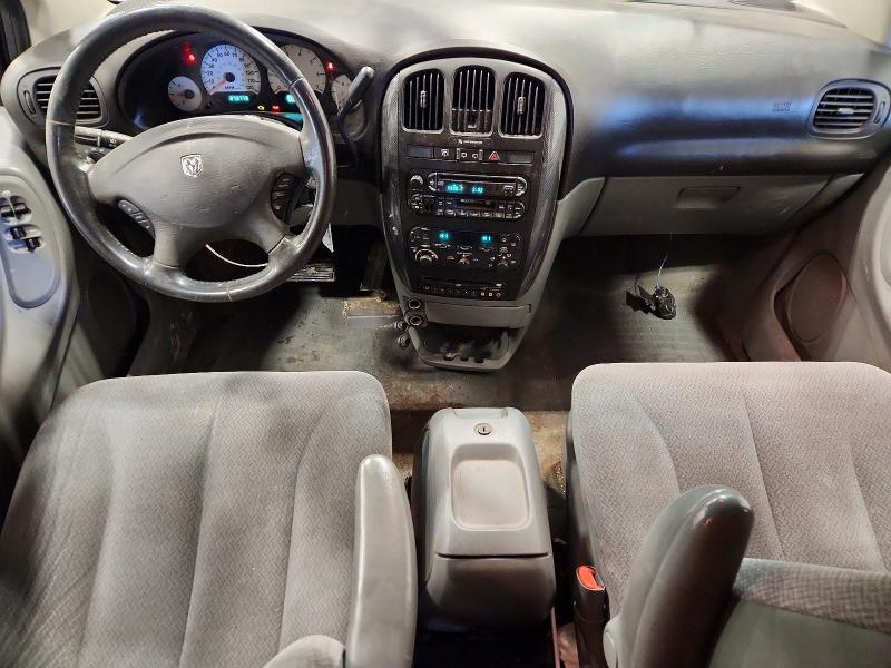Photo 8 from auction – 2005 DODGE GRAND CARA with VIN 2D8GP44L05R507713
