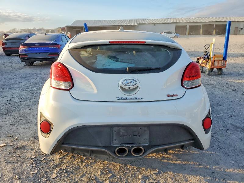 Photo 6 from auction – 2016 HYUNDAI VELOSTER with VIN KMHTC6AE1GU279989