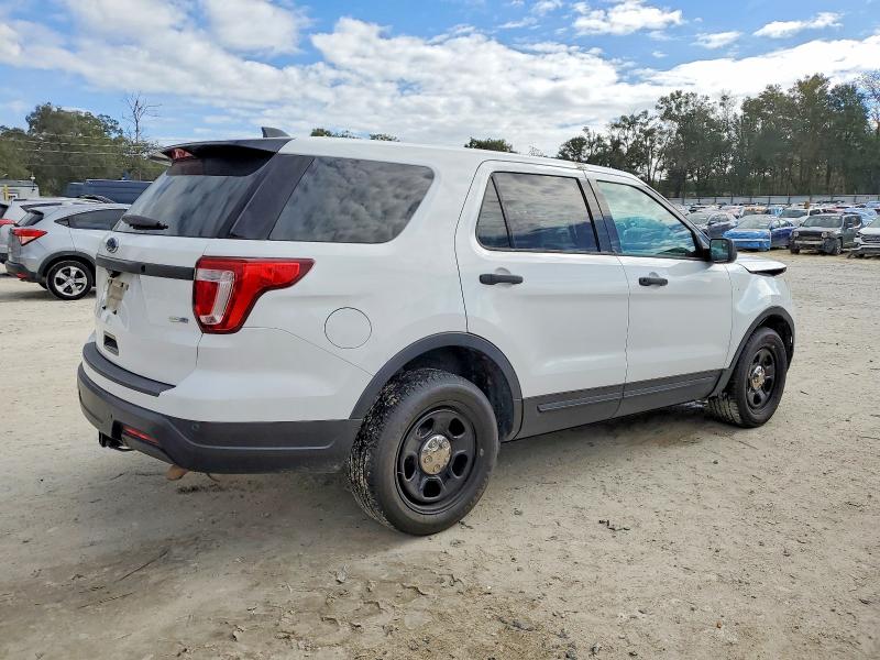 Photo 3 from auction – 2018 FORD EXPLORER P with VIN 1FM5K8AR2JGB46271