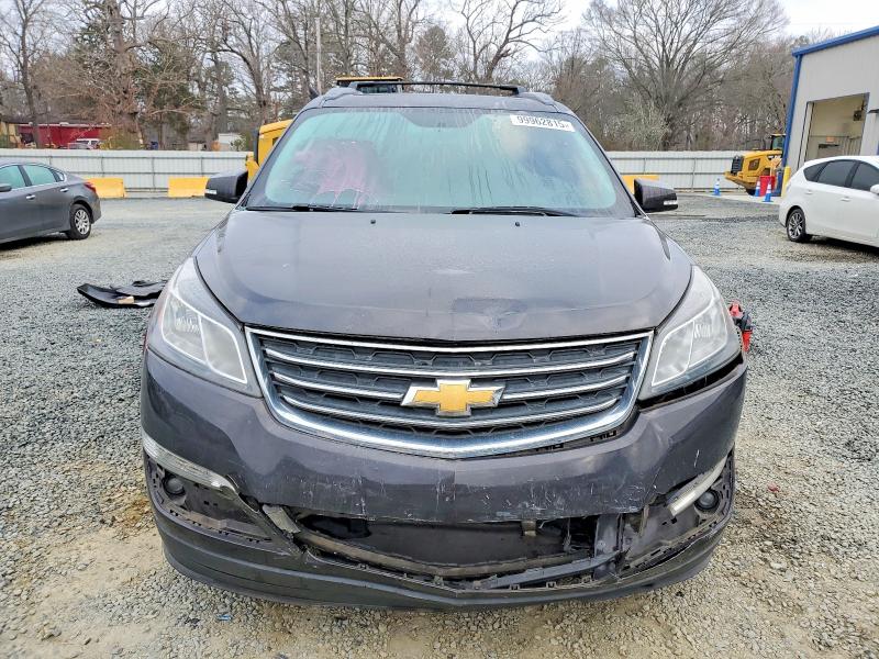 Photo 5 from auction – 2015 CHEVROLET TRAVERSE L with VIN 1GNKRHKD3FJ373590