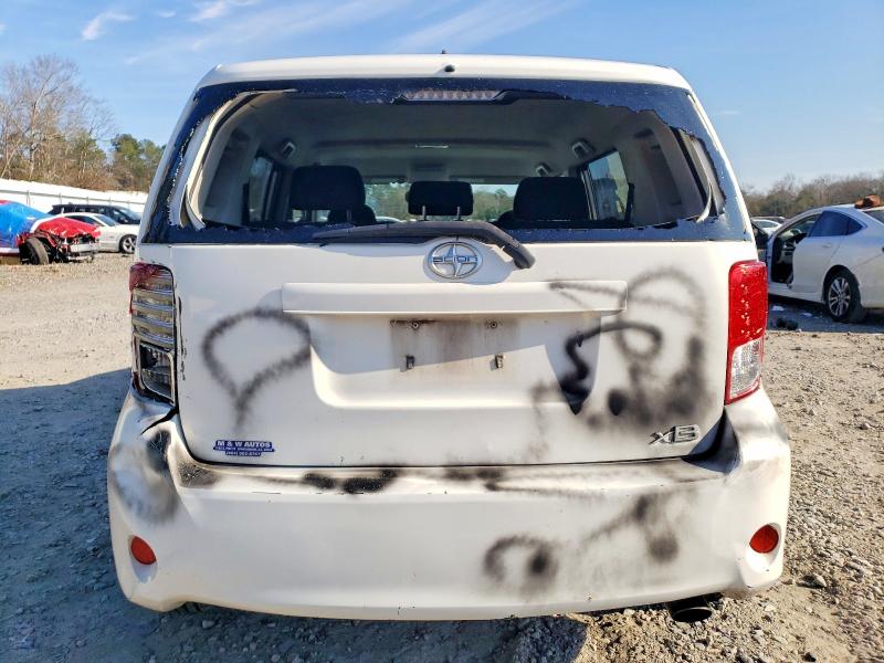 Photo 6 from auction – 2011 TOYOTA SCION with VIN JTLZE4FEXB1135815