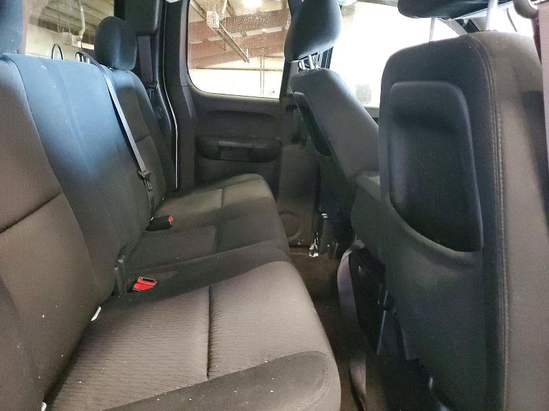 Photo 10 from auction – 2013 CHEVROLET SILVERADO with VIN 1GCRKSE70DZ412441