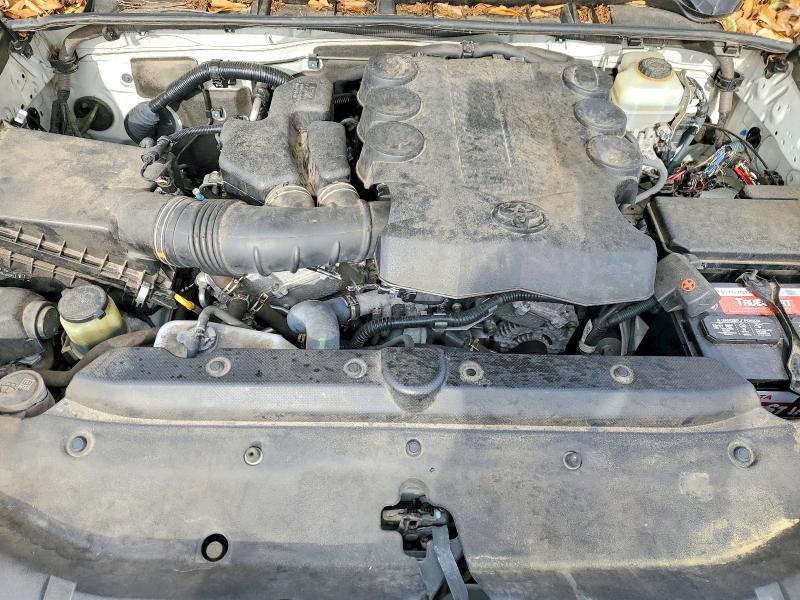 Photo 12 from auction – 2014 TOYOTA 4RUNNER SR with VIN JTEZU5JR8E5076304
