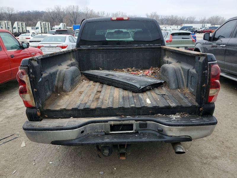 Photo 6 from auction – 2004 CHEVROLET SILVERADO with VIN 2GCEC19V841259959