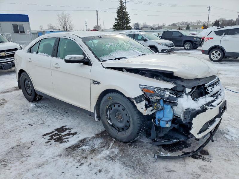 Photo 4 from auction – 2015 FORD TAURUS LIM with VIN 1FAHP2F80FG177841