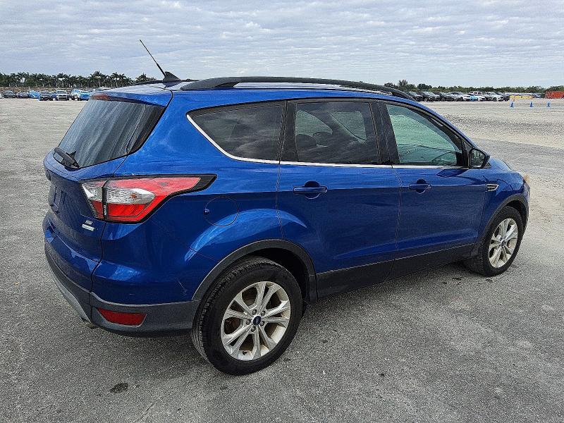 Photo 3 from auction – 2018 FORD ESCAPE with VIN 1FMCU0GD0JUB67815