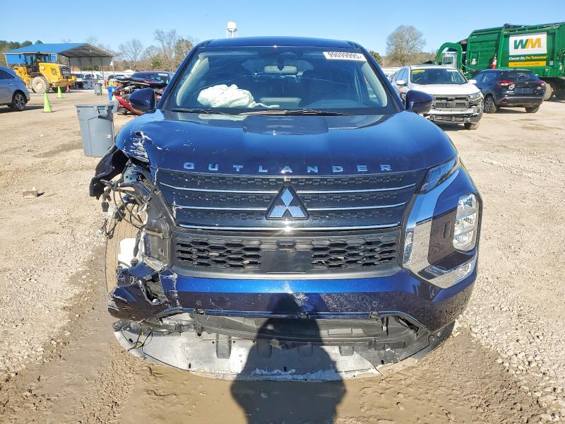 Photo 5 from auction – 2024 MITSUBISHI OUTLANDER with VIN JA4J4VA85RZ087083