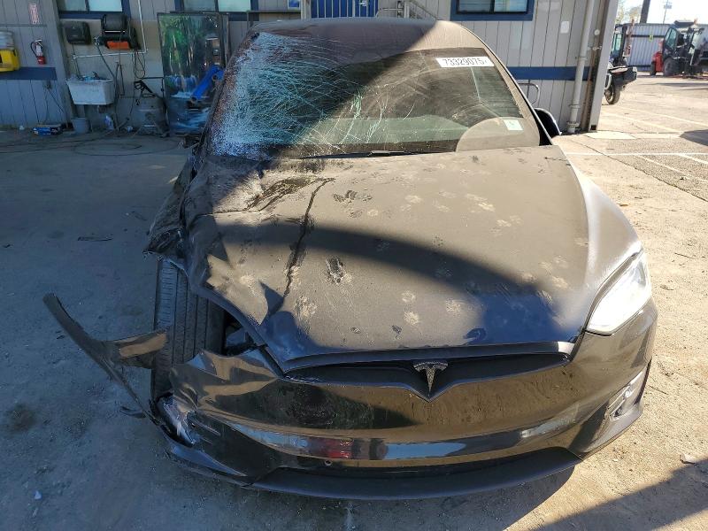 Photo 5 from auction – 2017 TESLA MODEL X with VIN 5YJXCBE23HF038069