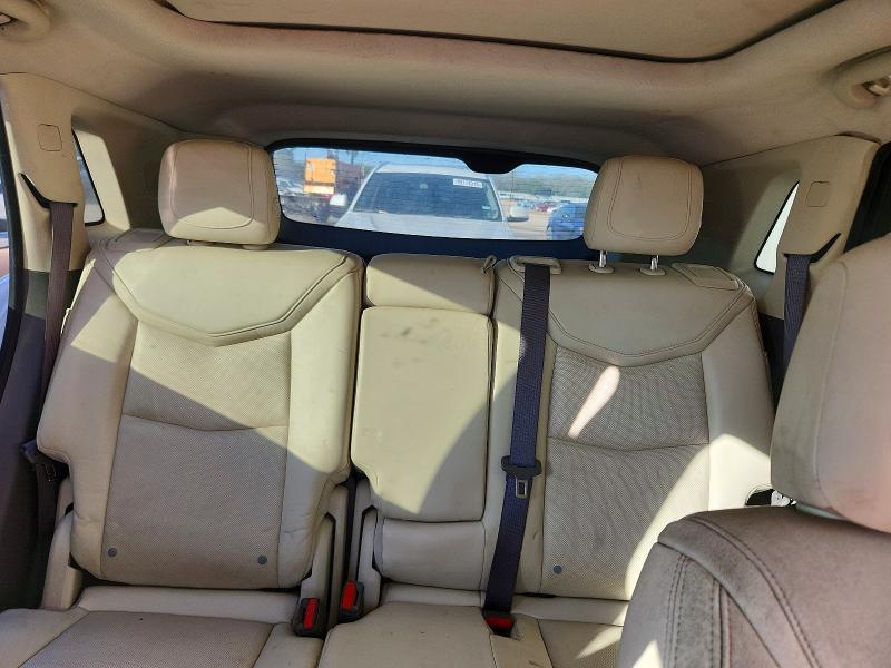 Photo 10 from auction – 2017 CADILLAC XT5 with VIN 1GYKNBRS7HZ173624