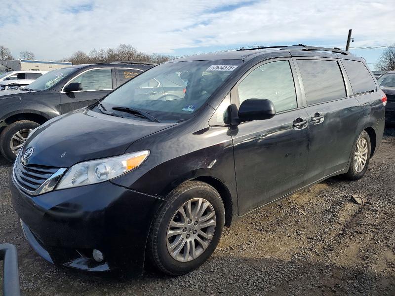 TOYOTA SIENNA 2011 with VIN 5TDYK3DC5BS116359 - Photo from auction
