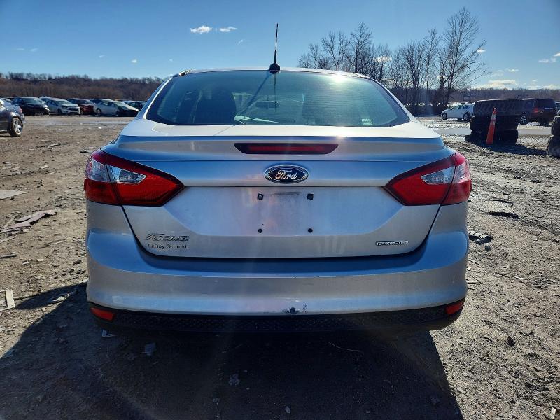 Photo 6 from auction – 2014 FORD FOCUS with VIN 1FADP3E21EL428695