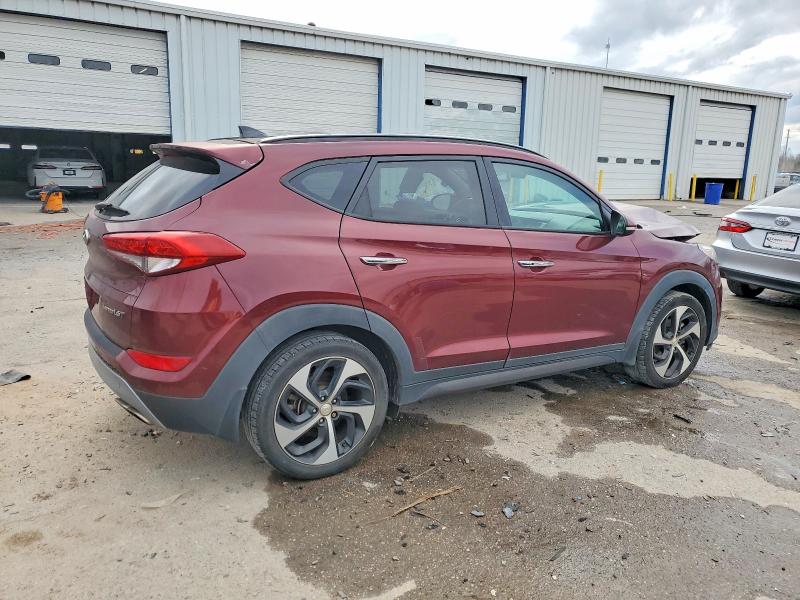 Photo 3 from auction – 2016 HYUNDAI TUCSON with VIN KM8J33A20GU074496