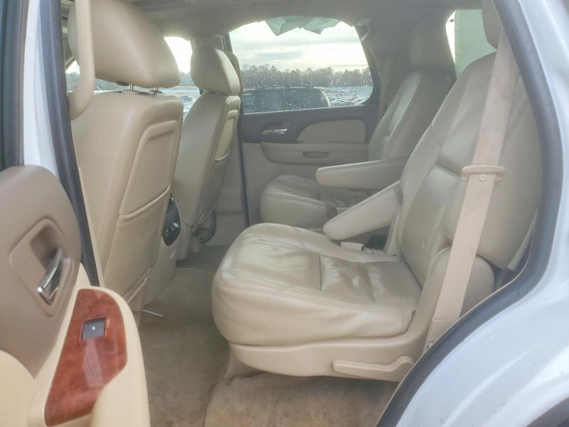 Photo 11 from auction – 2011 CHEVROLET TAHOE C150 with VIN 1GNSCCE03BR174001