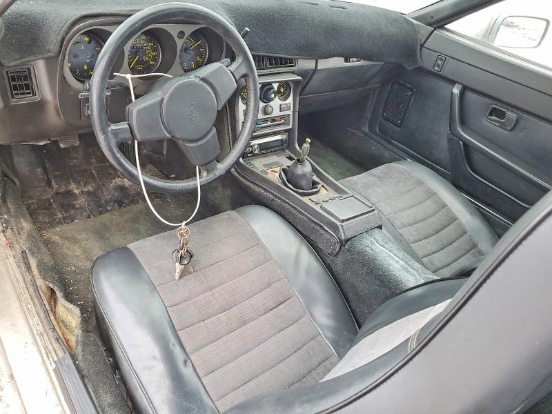 Photo 8 from auction – 1984 PORSCHE 944 with VIN WP0AA0944EN453698