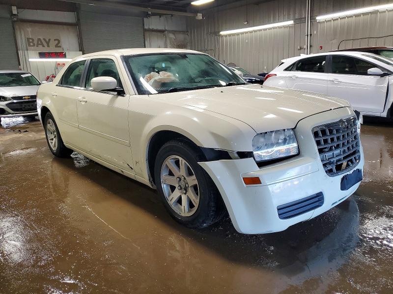 Photo 4 from auction – 2007 CHRYSLER 300 with VIN 2C3LA43RX7H665560