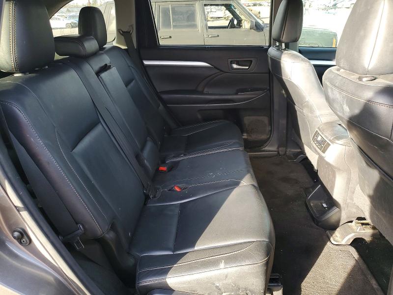 Photo 11 from auction – 2016 TOYOTA HIGHLANDER with VIN 5TDKKRFH7GS506436