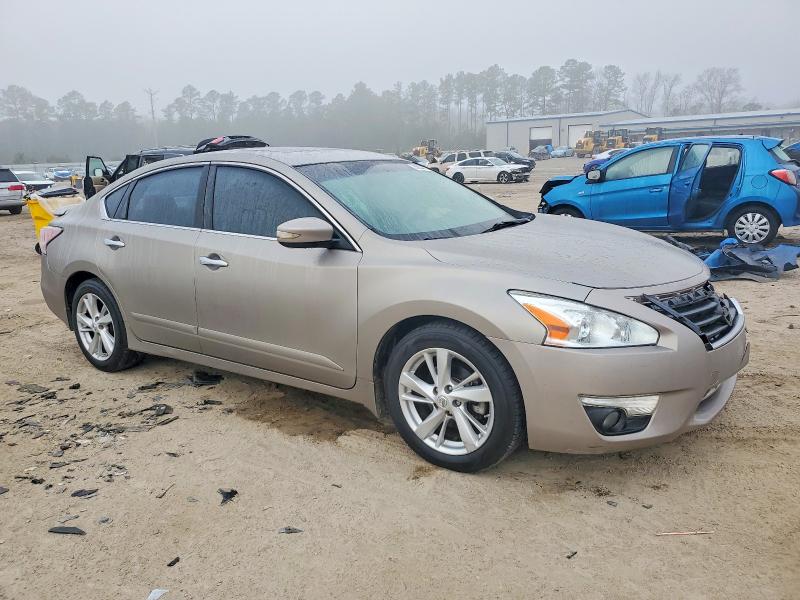 Foto 4 de la subasta – 2015 NISSAN ALTIMA 2.5 con VIN 1N4AL3AP1FC167764
