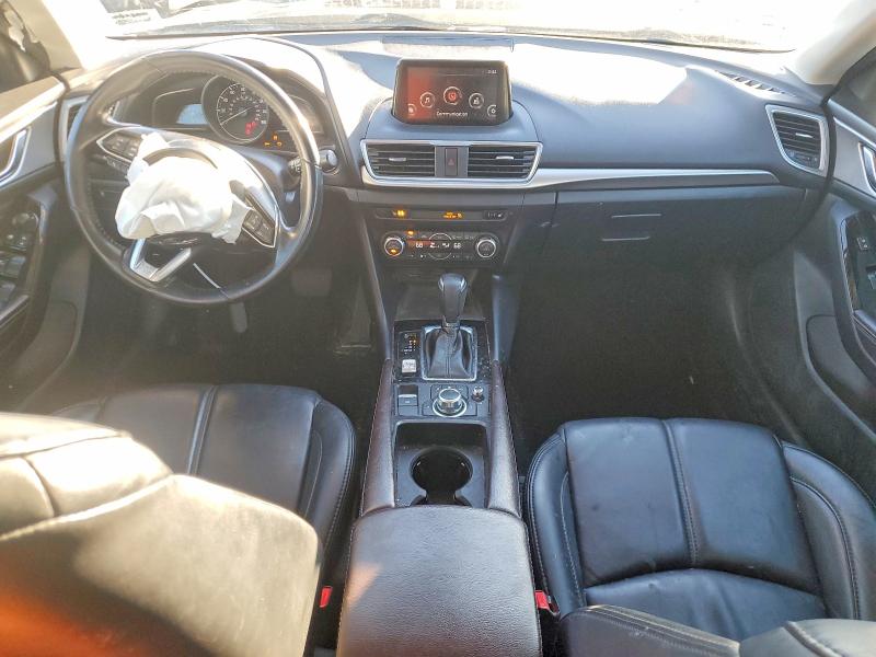 Photo 8 from auction – 2018 MAZDA 3 with VIN 3MZBN1L35JM227900