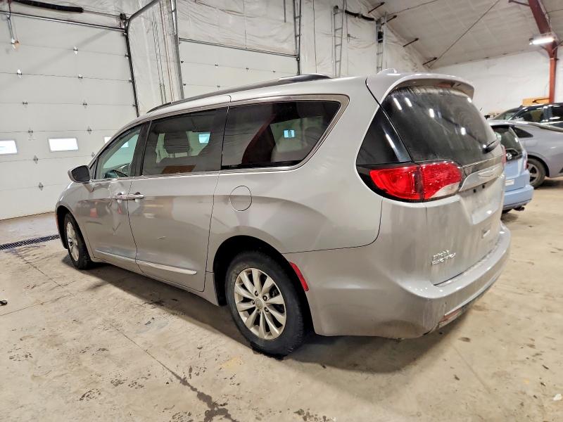 Photo 2 from auction – 2017 CHRYSLER PACIFICA with VIN 2C4RC1BG6HR621744