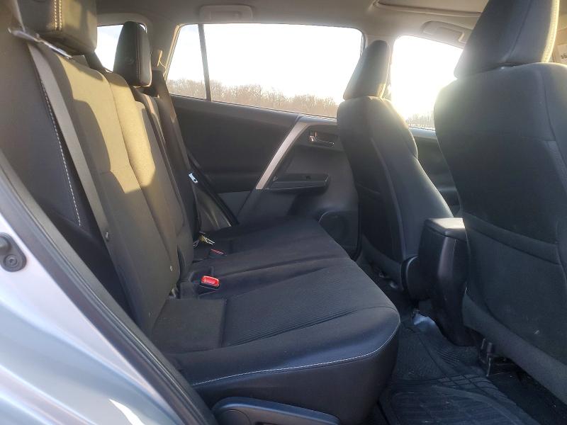 Photo 11 from auction – 2015 TOYOTA RAV4 XLE with VIN 2T3RFREV4FW303981