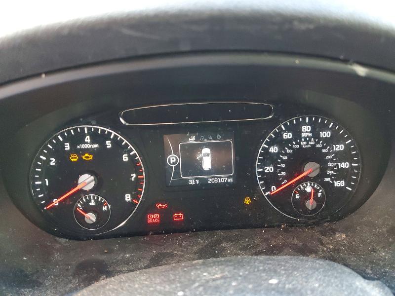 Photo 9 from auction – 2016 KIA SORENTO with VIN 5XYPG4A34GG058935