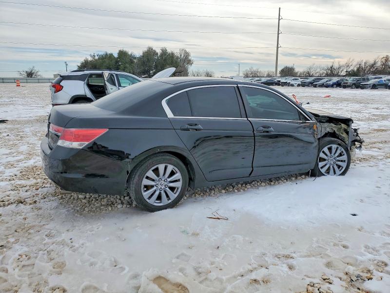 Photo 3 from auction – 2011 HONDA ACCORD with VIN 1HGCP2F74BA031209