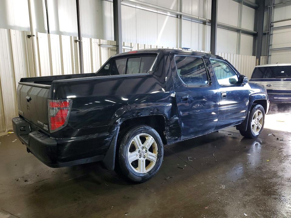 Photo 3 from auction – 2012 HONDA RIDGELINE with VIN 5FPYK1F59CB003806