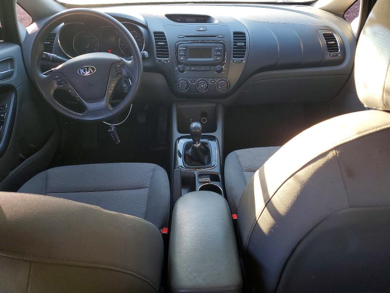 Photo 8 from auction – 2017 KIA FORTE LX with VIN 3KPFK4A70HE049953
