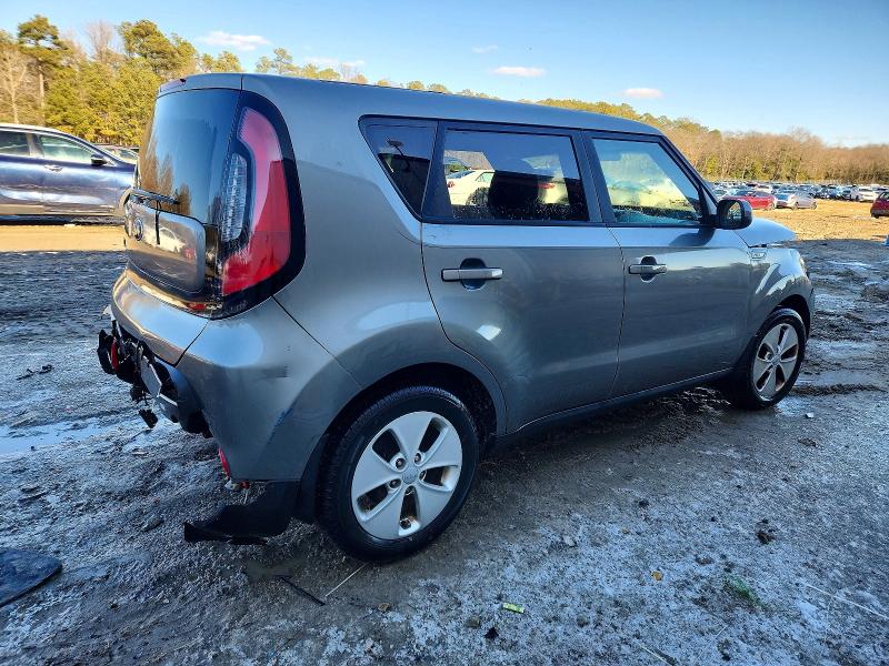 Photo 3 from auction – 2015 KIA SOUL with VIN KNDJN2A22F7222833