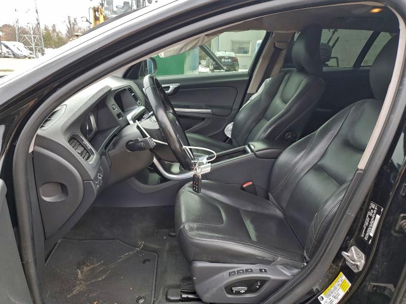 Photo 7 from auction – 2015 VOLVO V60 PREMIE with VIN YV126MEB3F1209013
