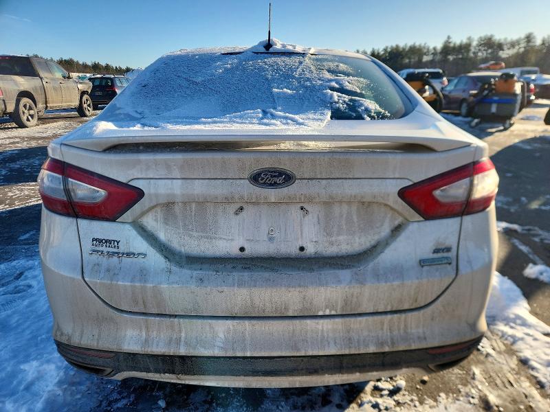 Zdjęcie 6 z aukcji – 2014 FORD FUSION SE z VIN 3FA6P0H95ER362136