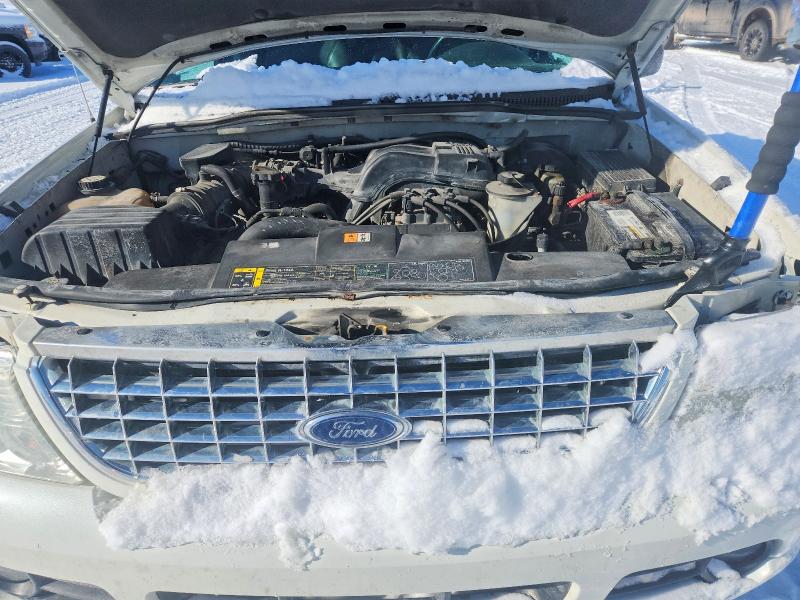 Photo 12 from auction – 2004 FORD EXPLORER with VIN 1FMDU75K94ZA21161