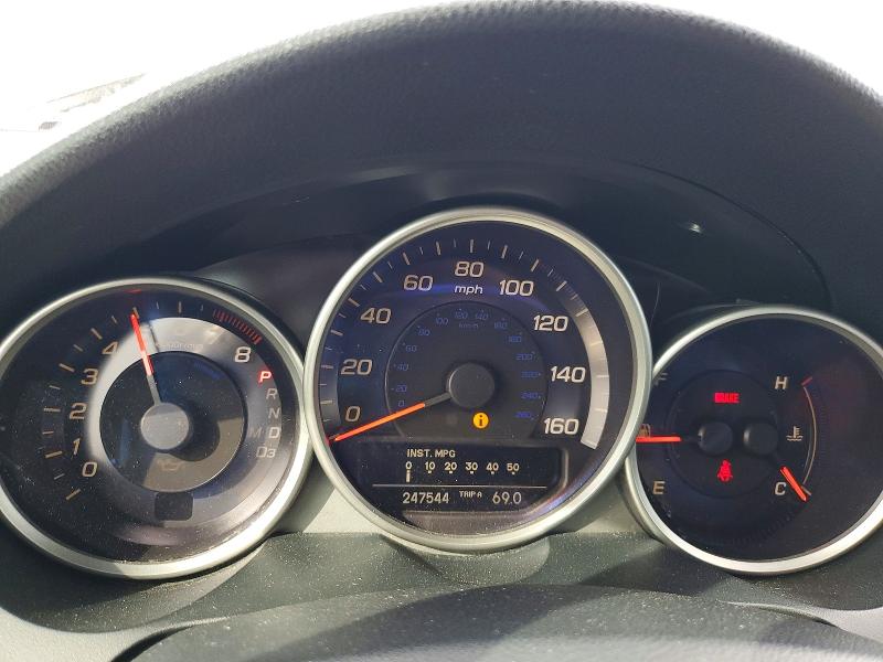 Photo 9 from auction – 2006 ACURA RL with VIN JH4KB16576C010915