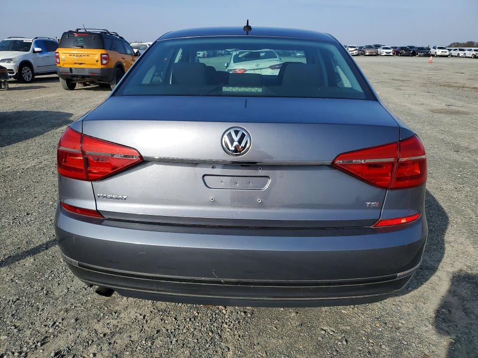 Photo 6 from auction – 2016 VOLKSWAGEN PASSAT with VIN 1VWAT7A35GC044532