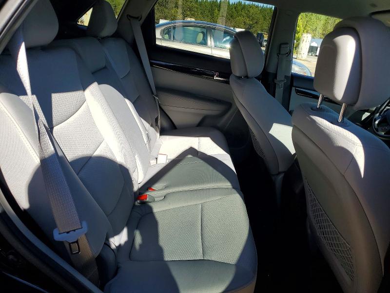 Photo 10 from auction – 2012 KIA SORENTO BA with VIN 5XYKTCA60CG278609