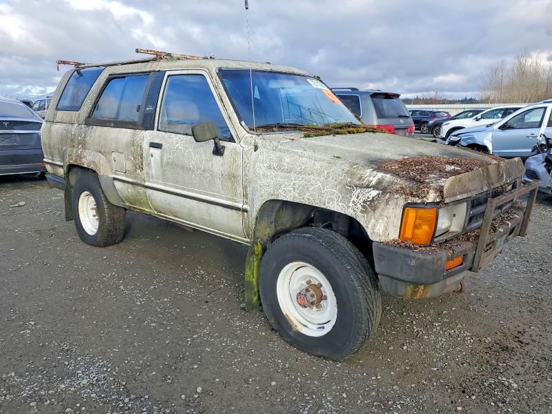 Photo 4 from auction – 1985 TOYOTA 4RUNNER with VIN JT4RN61D2F5067918