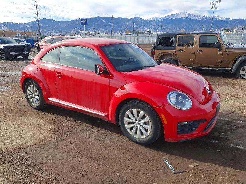 Photo 4 from auction – 2019 VOLKSWAGEN BEETLE S with VIN 3VWFD7AT3KM719062