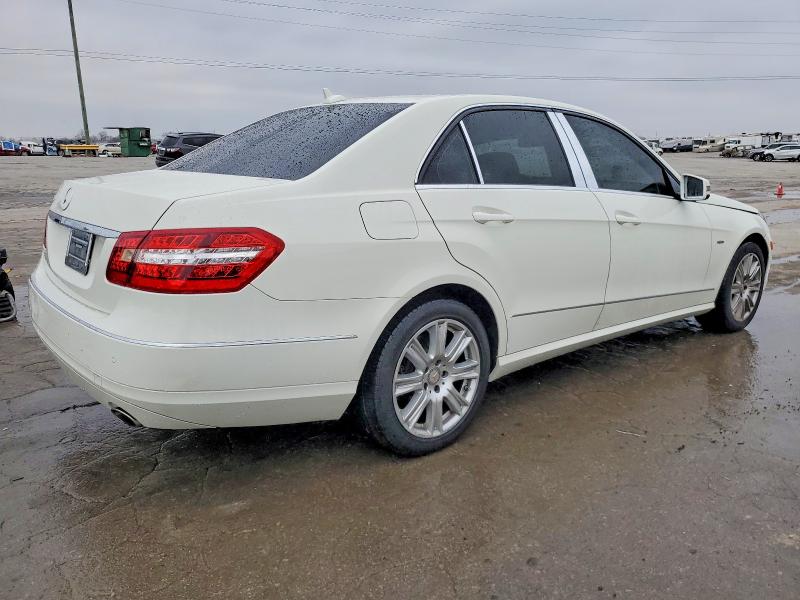 Photo 3 from auction – 2012 MERCEDES-BENZ E with VIN WDDHF5KB8CA624470
