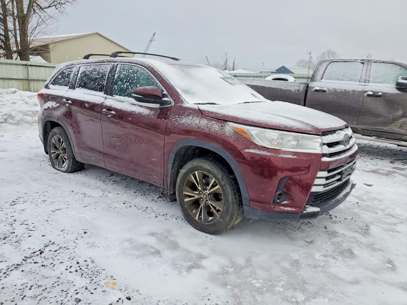 Photo 4 from auction – 2017 TOYOTA HIGHLANDER with VIN 5TDBZRFH6HS360933
