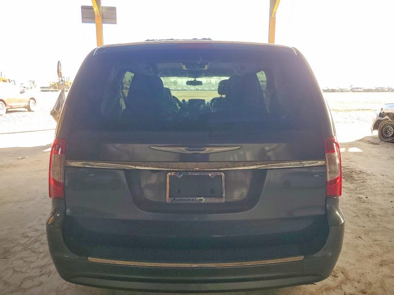 Photo 6 from auction – 2016 CHRYSLER TOWN & COU with VIN 2C4RC1BG6GR112445