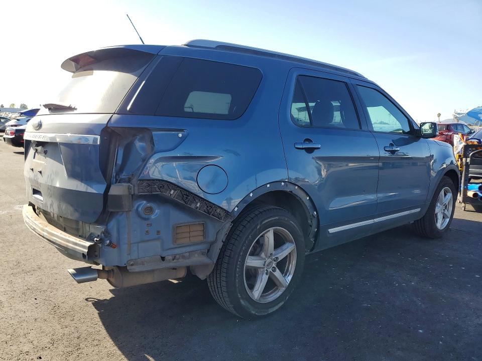 Photo 3 from auction – 2018 FORD EXPLORER with VIN 1FM5K7D85JGB55494