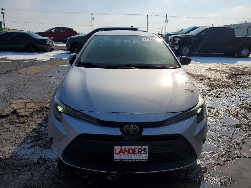 Photo 5 from auction – 2023 TOYOTA COROLLA with VIN 5YFB4MDE9PP045321