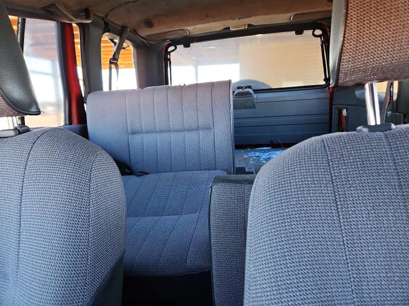 Photo 10 from auction – 1995 NISSAN PATHFINDER with VIN JN8HD17S5SW112561