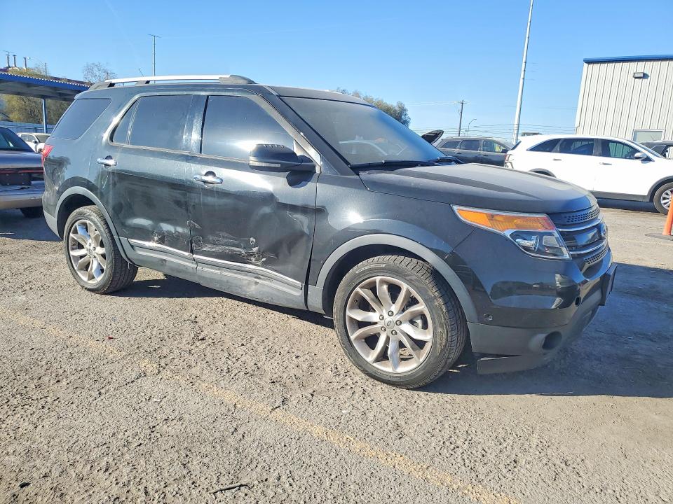 Photo 4 from auction – 2011 FORD EXPLORER L with VIN 1FMHK8F88BGA15831