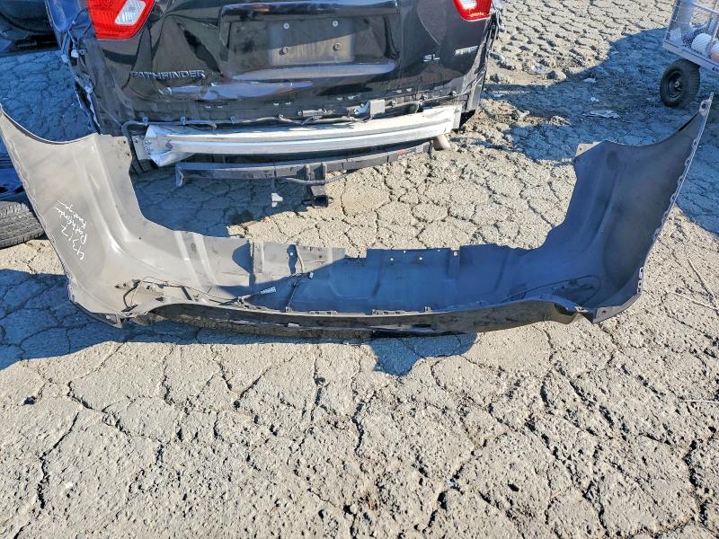 Photo 13 from auction – 2018 NISSAN PATHFINDER with VIN 5N1DR2MN6JC639293