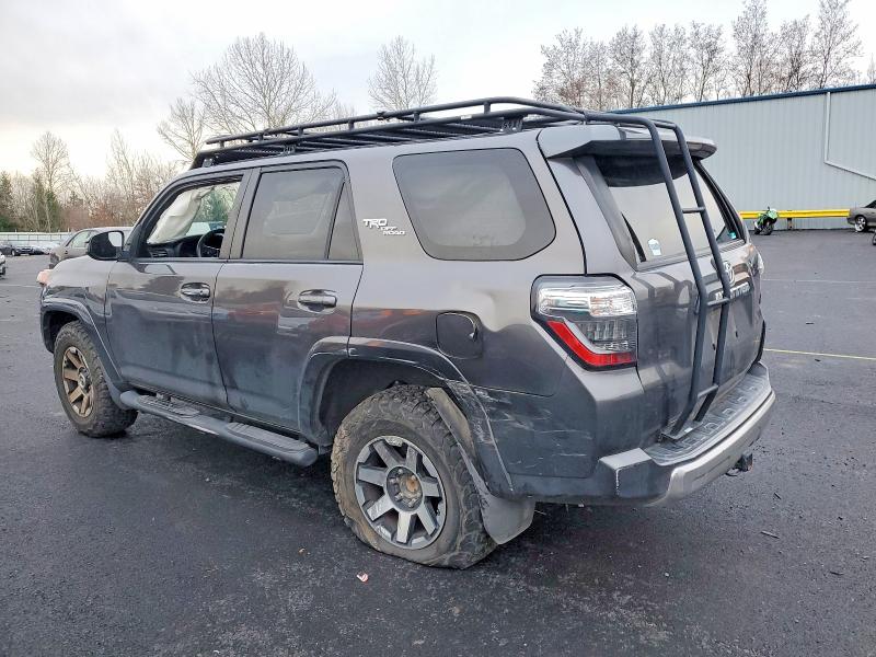 Photo 2 from auction – 2017 TOYOTA 4RUNNER SR with VIN JTEBU5JR2H5408744