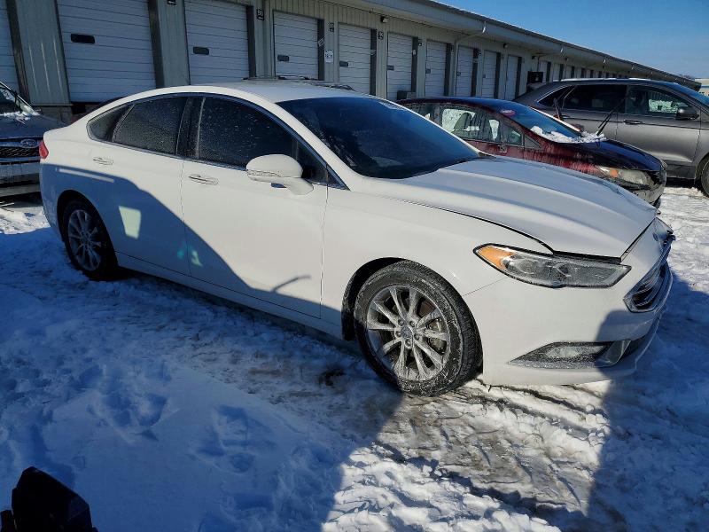 Photo 4 from auction – 2017 FORD FUSION with VIN 3FA6P0HDXHR326807