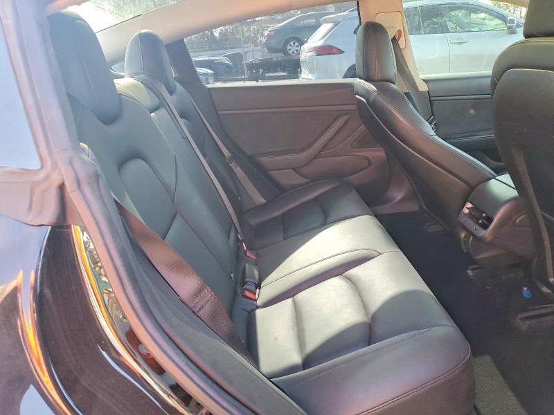 Photo 10 from auction – 2018 TESLA MODEL 3 with VIN 5YJ3E1EA8JF026435