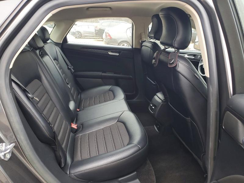 Photo 10 from auction – 2018 FORD FUSION with VIN 3FA6P0LU5JR276296